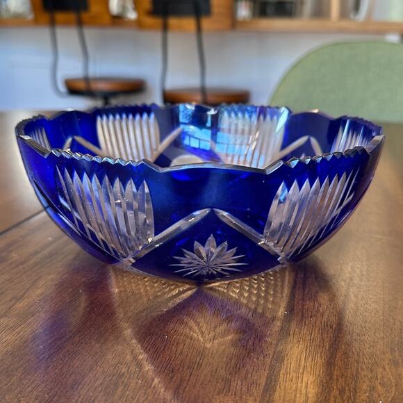 Cobalt Blue Crystal Cut to Clear Bowl with Scallop and Sawtooth Rim ~7.5" Diam - Picture 11 of 13